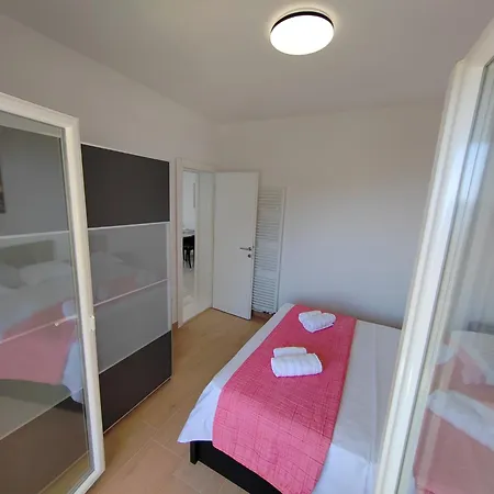 アパート Maris マカルスカ