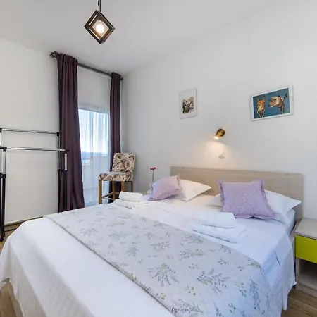Apartment Maris *