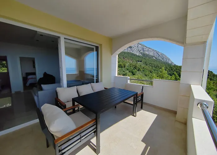 Apartment Maris Makarska