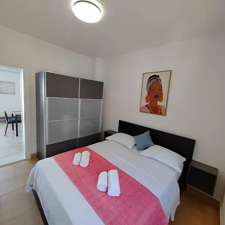 Maris מאקרסקה